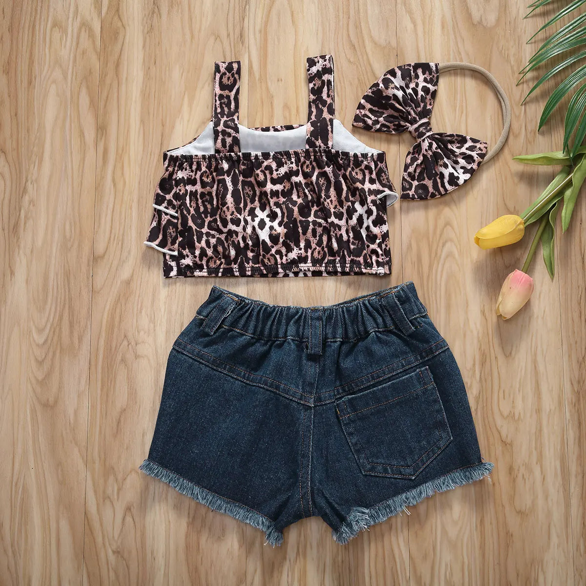 Sleeveless Leopard Crop Top  Hipster Jean Short