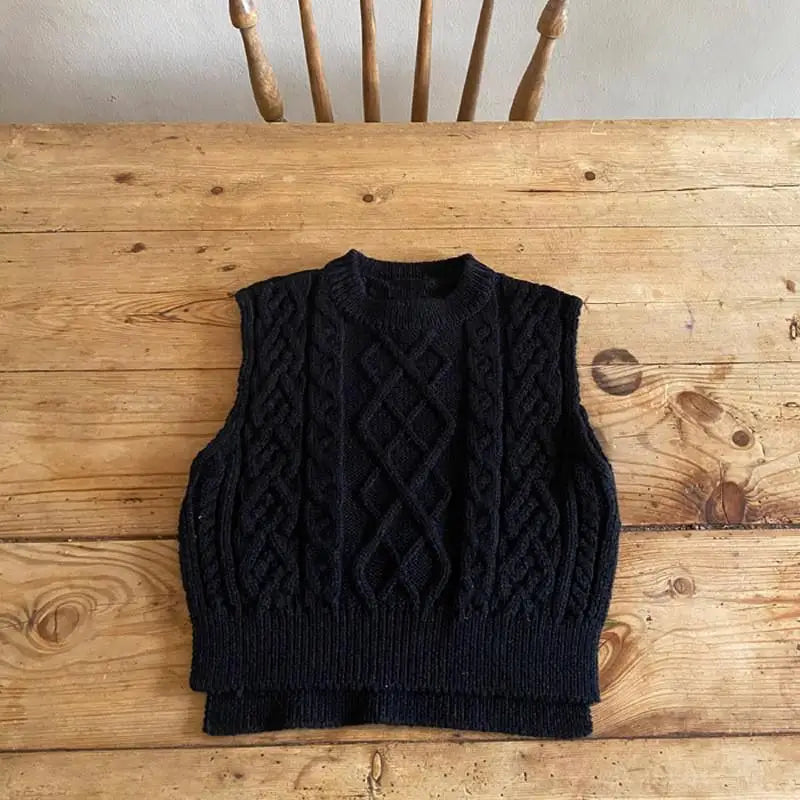 Knit Sleeveless Sweater/ pullover