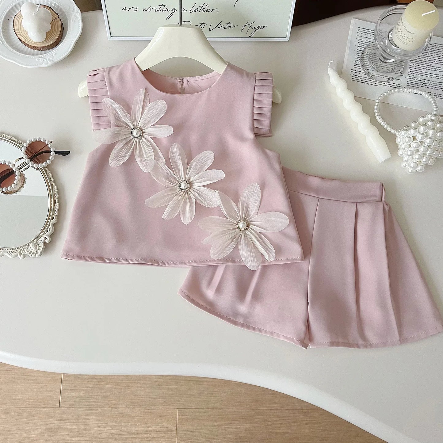 Cute Three Flowers Short Sleeve Tshirt + Shorts 2 PC Sets