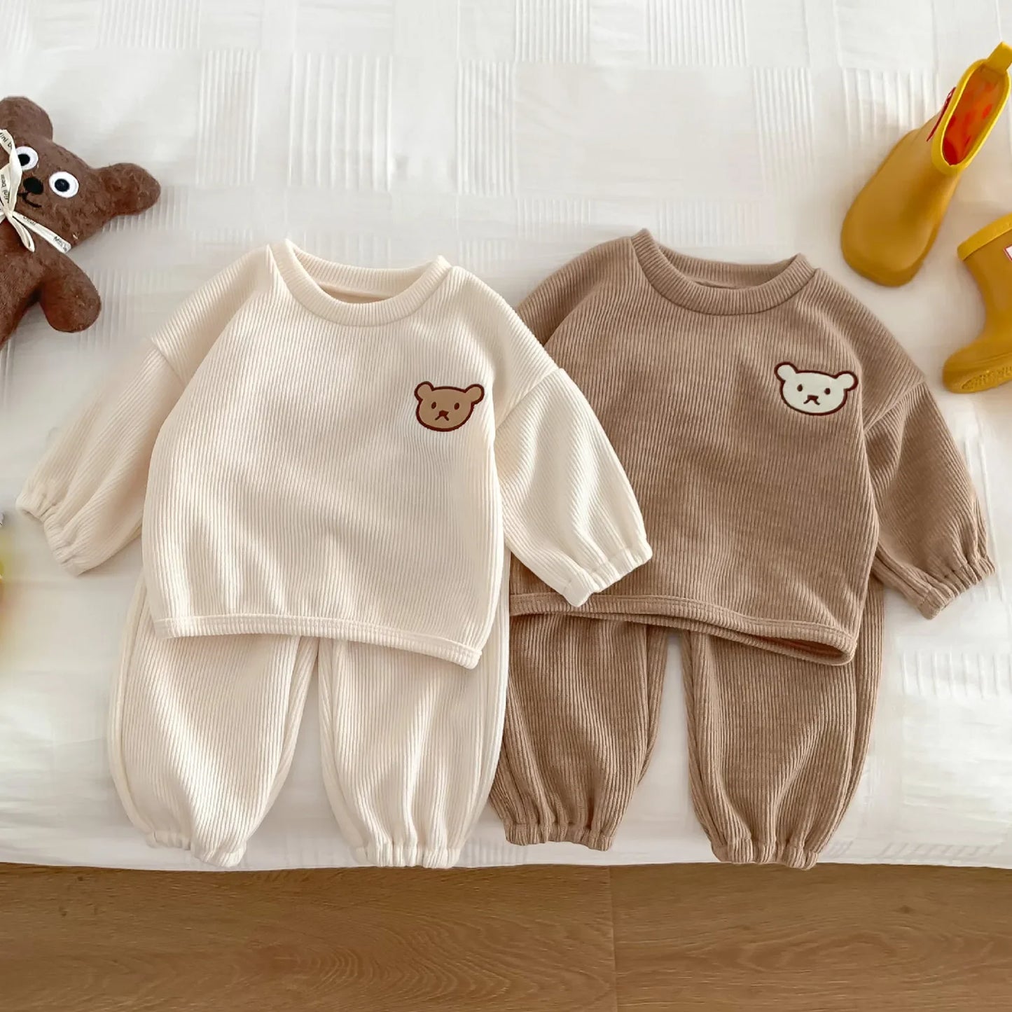 Cute Bear Sweatshirts & Pants 2pc