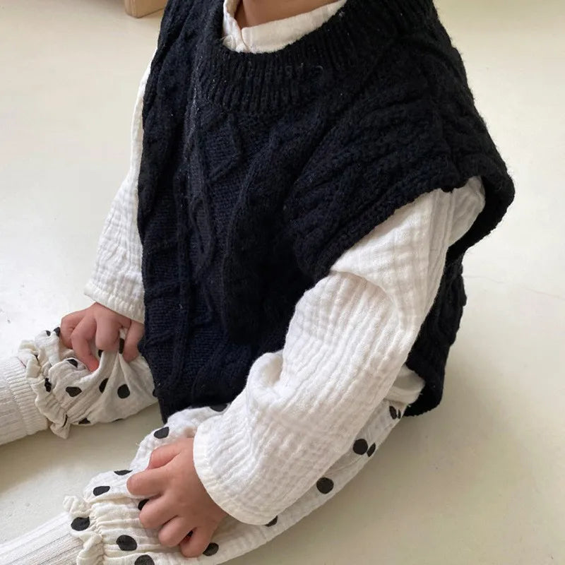 Knit Sleeveless Sweater/ pullover
