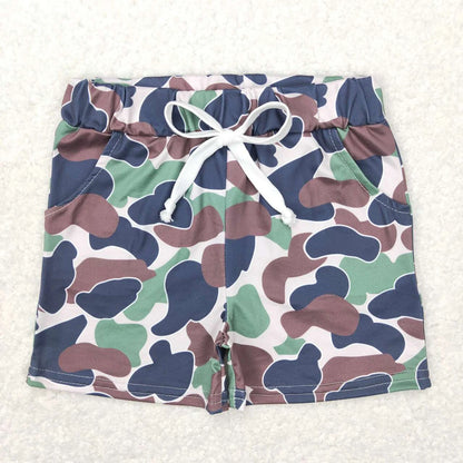 Bunny t-shirt with Camouflage Shorts