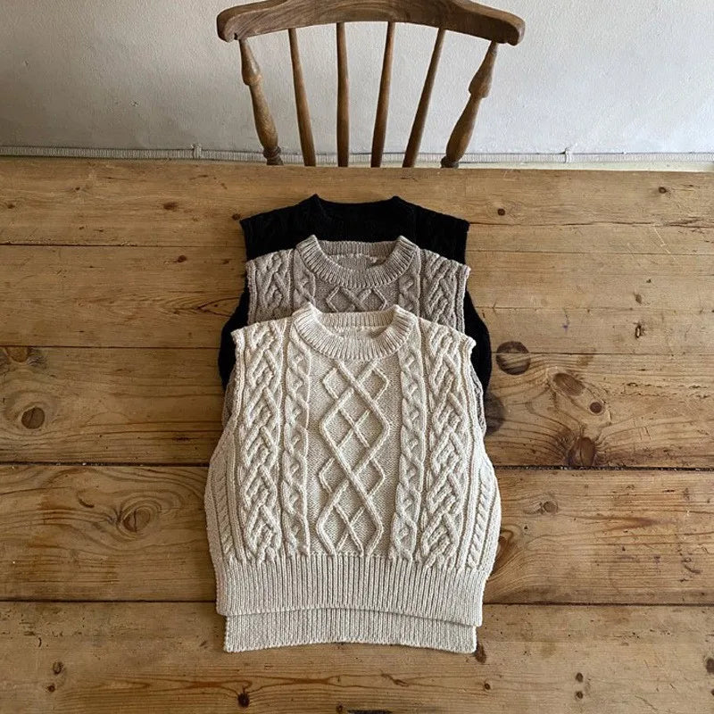 Knit Sleeveless Sweater/ pullover